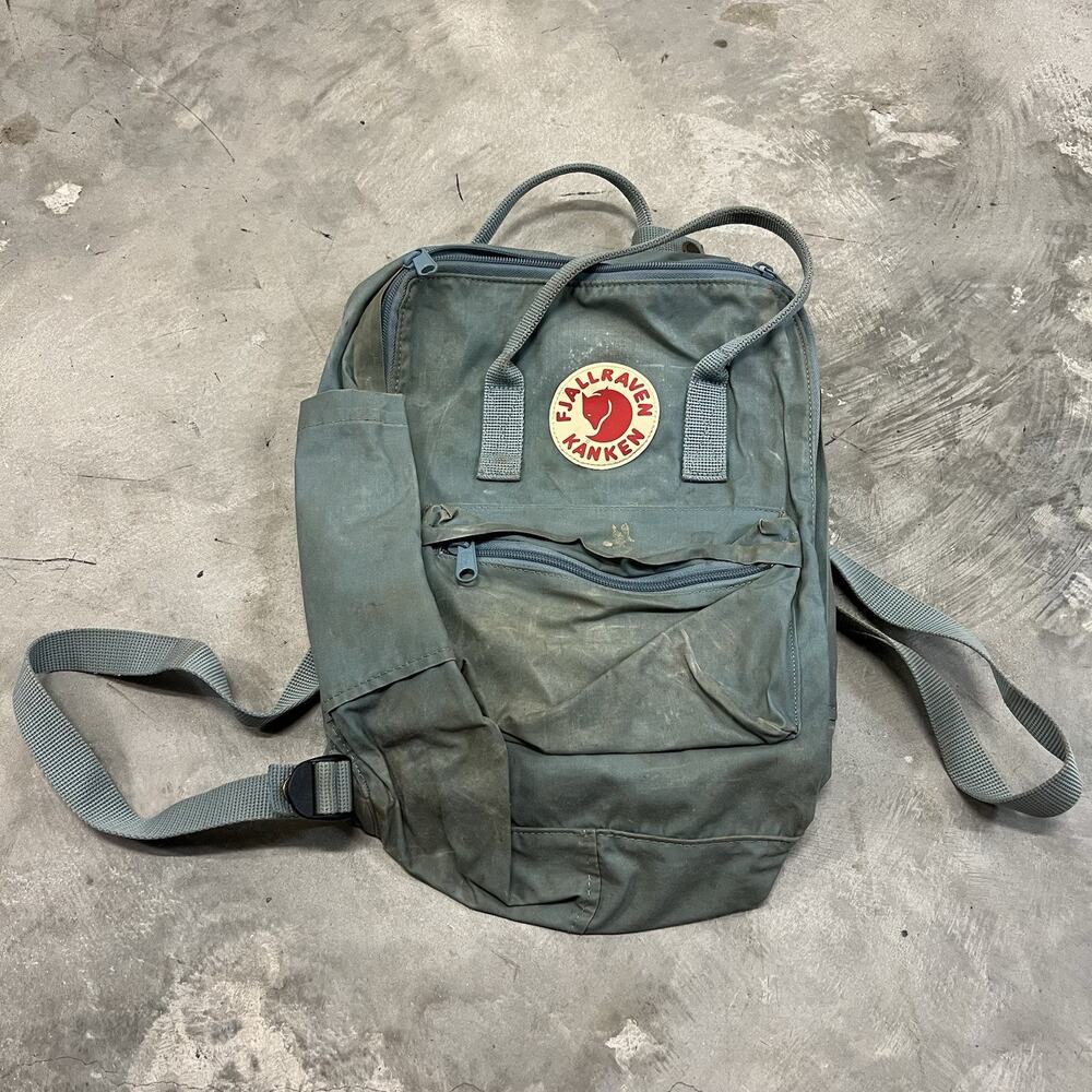 Fjallraven Kanken Classic Backpack Blue23510 Travel Lightweight NEEDS CLEAN
